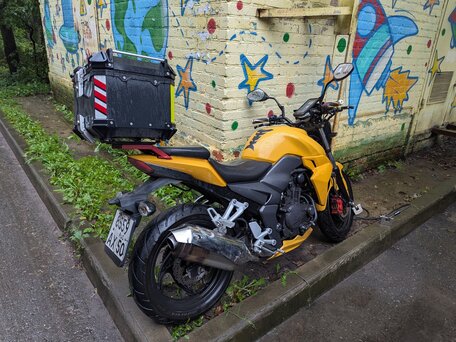 Купить б/у Sym Wolf T2 инжектор в Королёве: жёлтый naked bike 2012