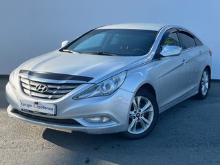2012 Hyundai Sonata VI (YF), серебристый, 888000 рублей, вид 1
