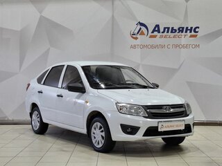 2015 Lada (ВАЗ) Granta I, белый, 350000 рублей, вид 1