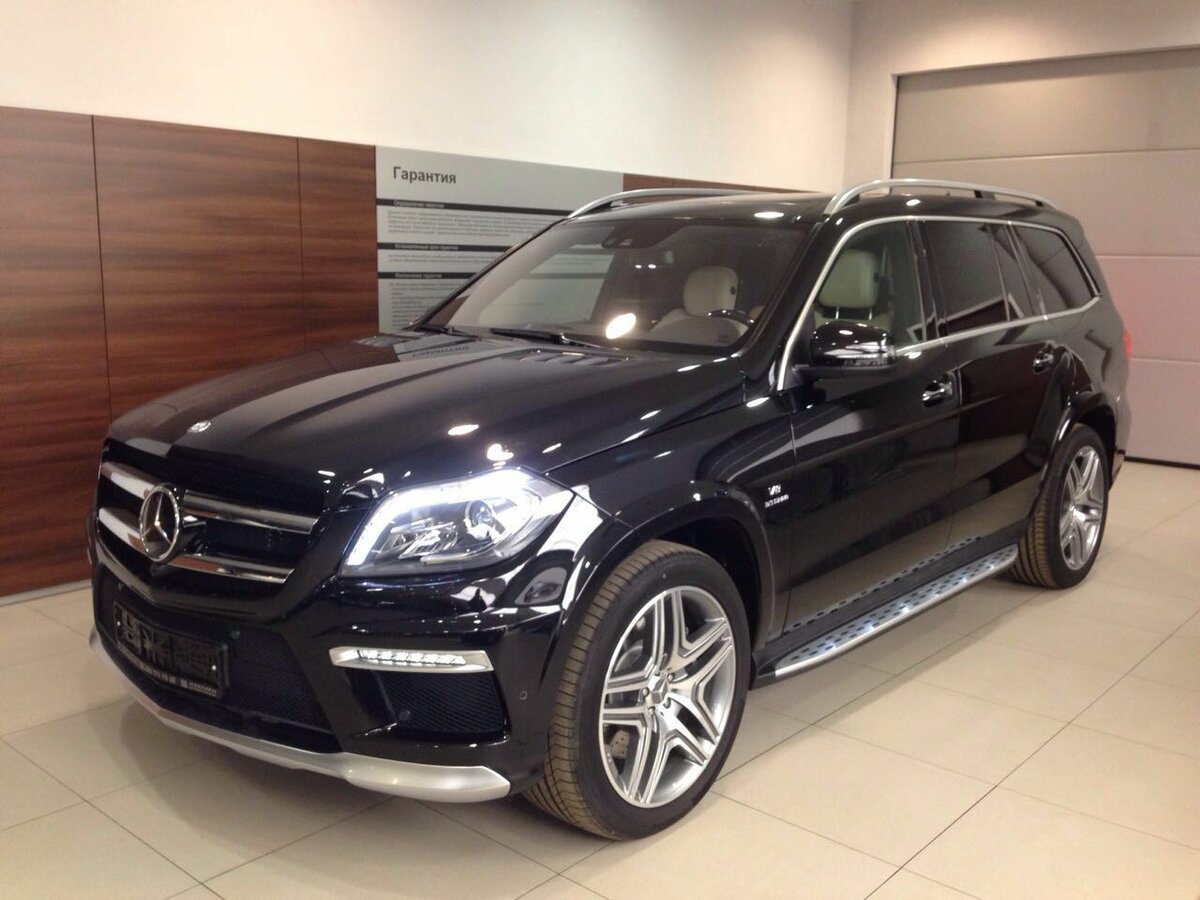 Мерседес Бенц gl 63 AMG черный