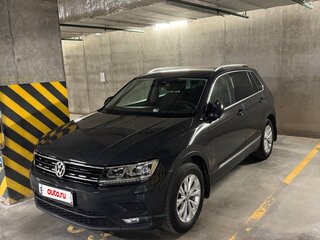 2017 Volkswagen Tiguan II, серый, 1900000 рублей, вид 1