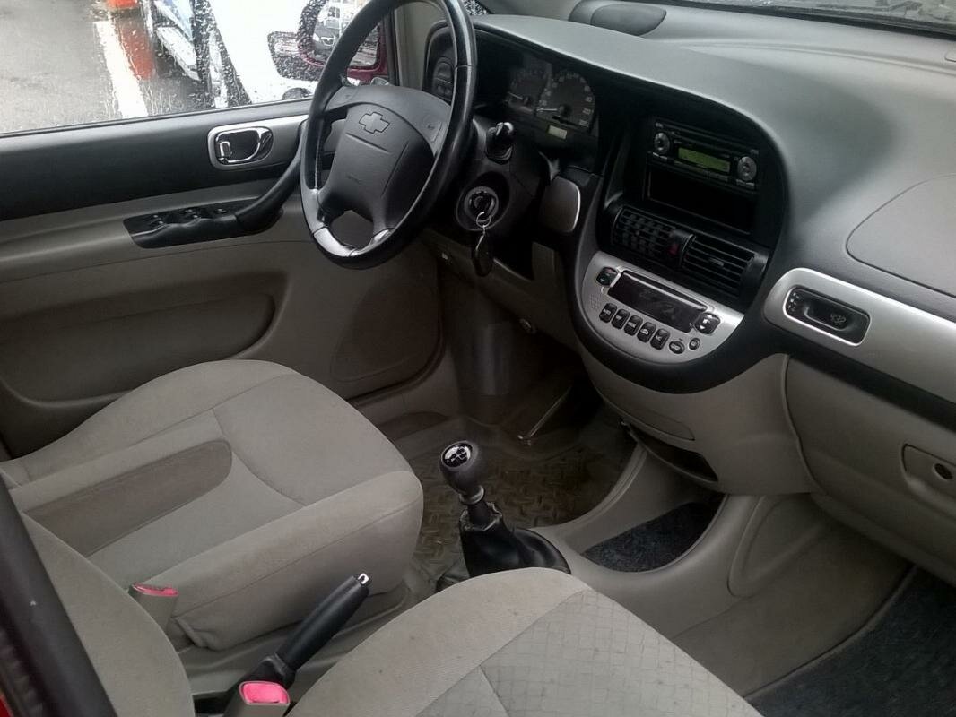 Chevrolet Rezzo 2006 салон