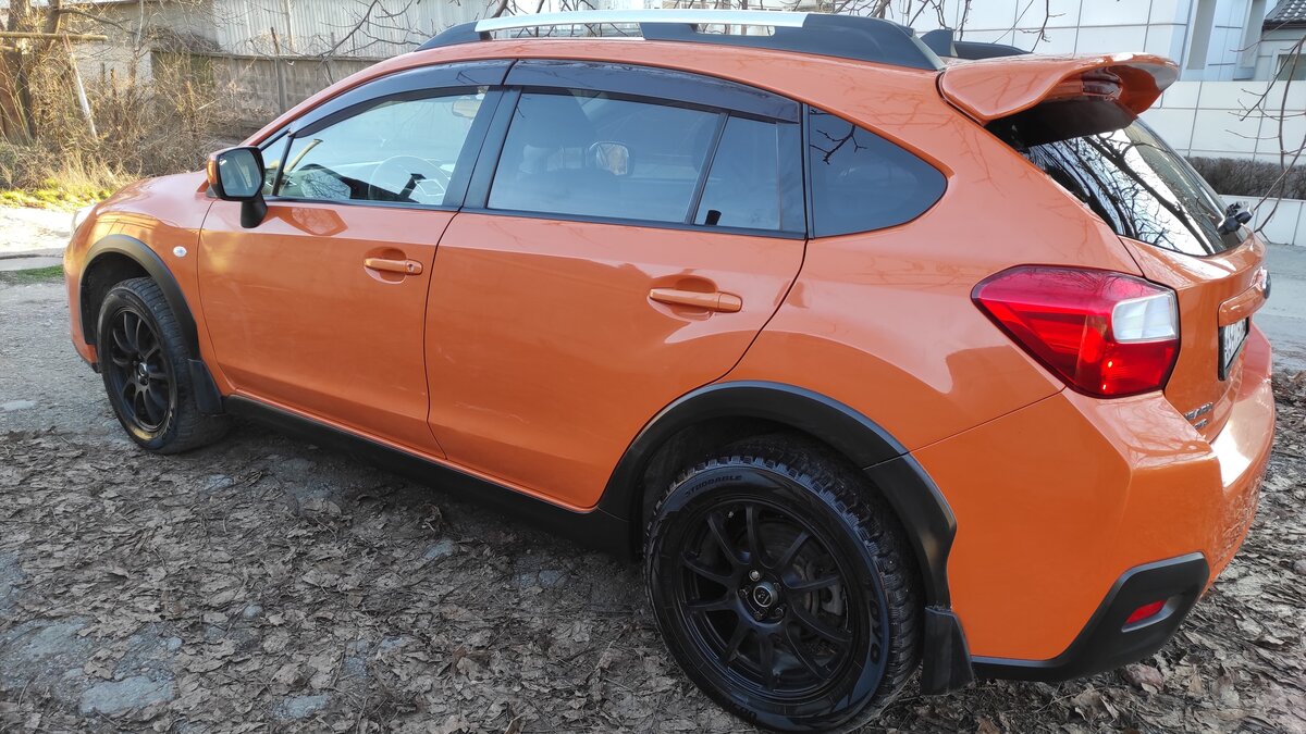 Субару xv оранжевый