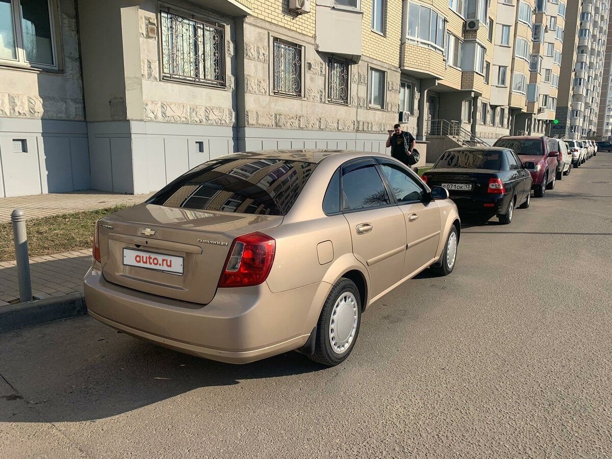 Шевроле лачетти бежевый