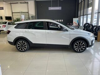2025 Lada (ВАЗ) Vesta SW Cross I Рестайлинг (NG), белый, 2246000 рублей, вид 5