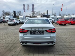 2026 Lada (ВАЗ) Vesta I Рестайлинг (NG), белый, 1735000 рублей, вид 5
