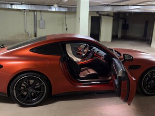 2025 Mercedes-Benz AMG GT 43 II, оранжевый, 17000000 рублей, вид 3