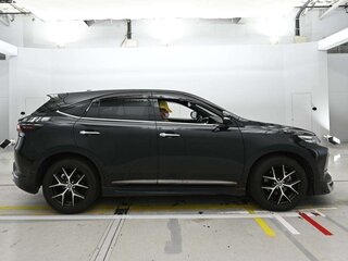 2020 Toyota Harrier III (XU60) Рестайлинг, чёрный, 2399999 рублей, вид 4