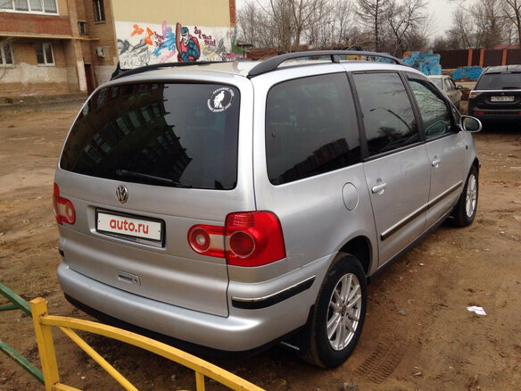 2005 Volkswagen Sharan I Рестайлинг 2, серебристый - вид 3