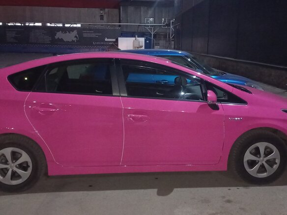 2014 Toyota Prius III Рестайлинг (XW30), розовый, 1250000 рублей - вид 12