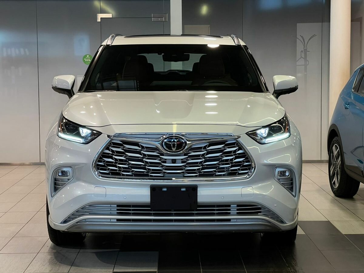 Toyota highlander u70
