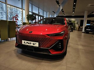 2024 Changan UNI-V I, красный, 3209900 рублей, вид 1