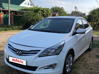 2015 Hyundai Solaris I Рестайлинг, белый, 625000 рублей, вид 1