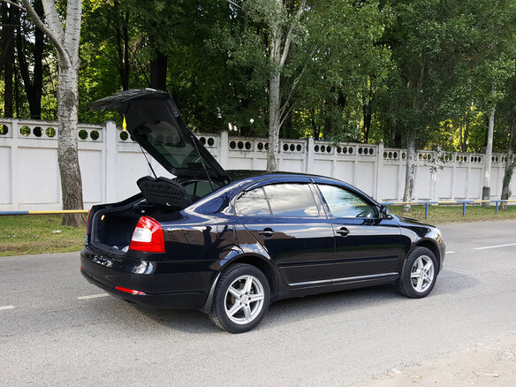 2011 Skoda Octavia II (A5) Рестайлинг, чёрный - вид 5