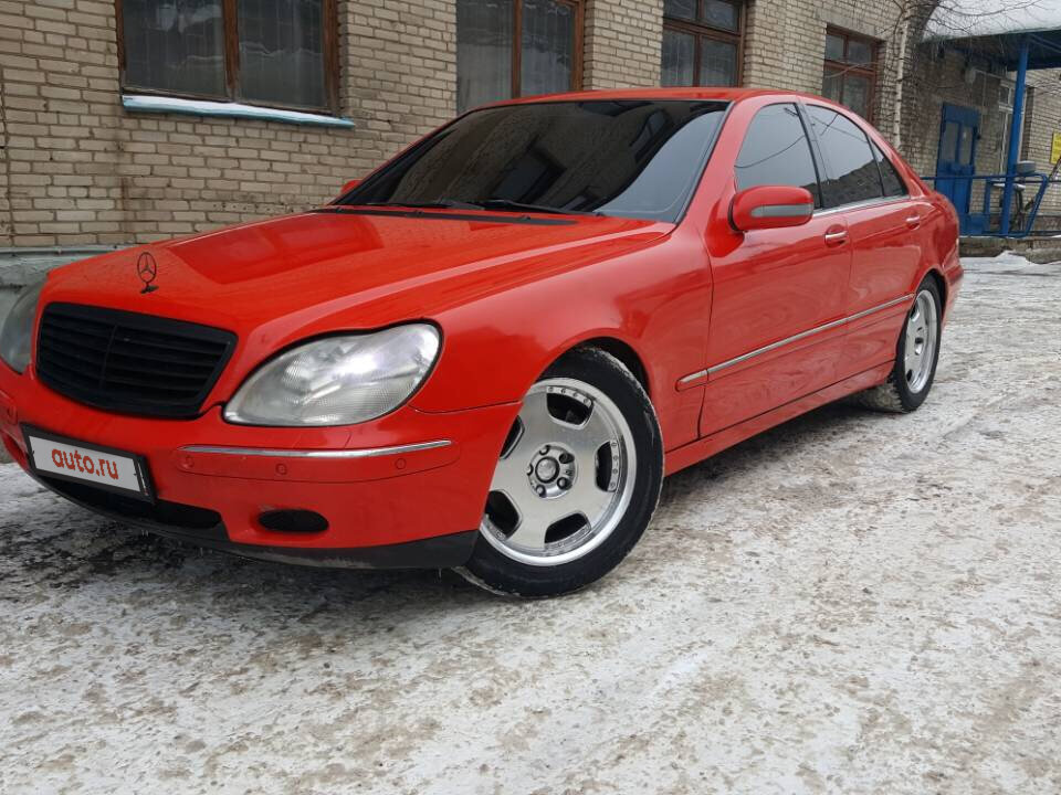 Розовый Мерседес 220