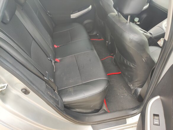 2013 Toyota Prius III Рестайлинг (XW30), серый, 1150000 рублей - вид 13