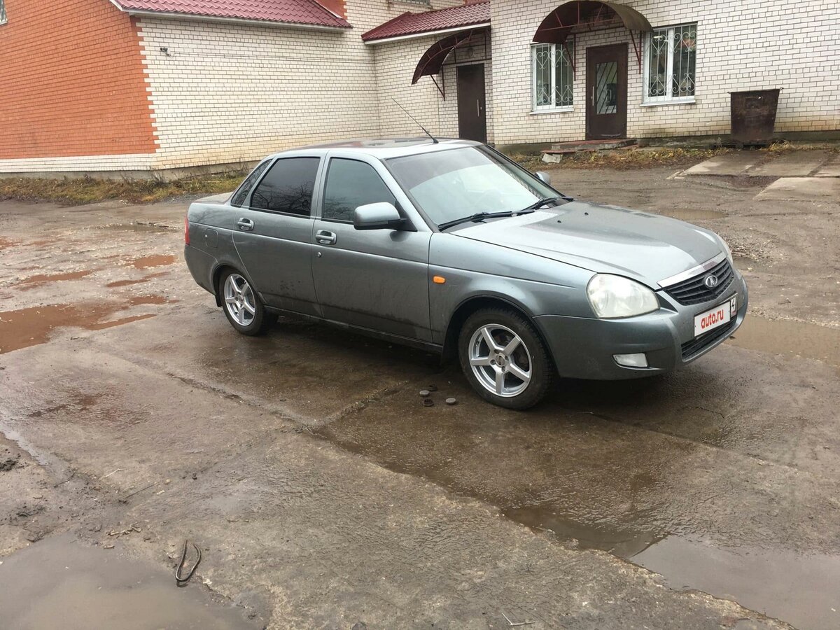 Купить б/у Lada (ВАЗ) Priora I 1.6 MT (98 л.с.) бензин механика в Тюмени: белый 
