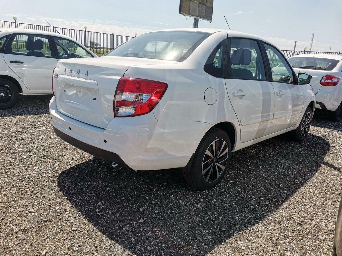 Гранта клуб фото Купить б/у Lada (ВАЗ) Granta I Рестайлинг 1.6 MT (106 л.с.) бензин механика в Ек