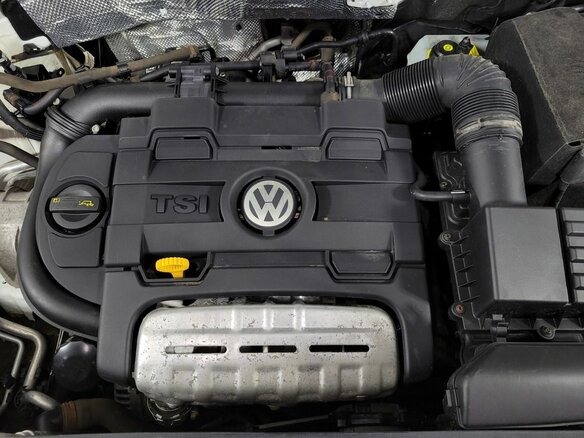 2016 Volkswagen Tiguan I Рестайлинг, белый - вид 20