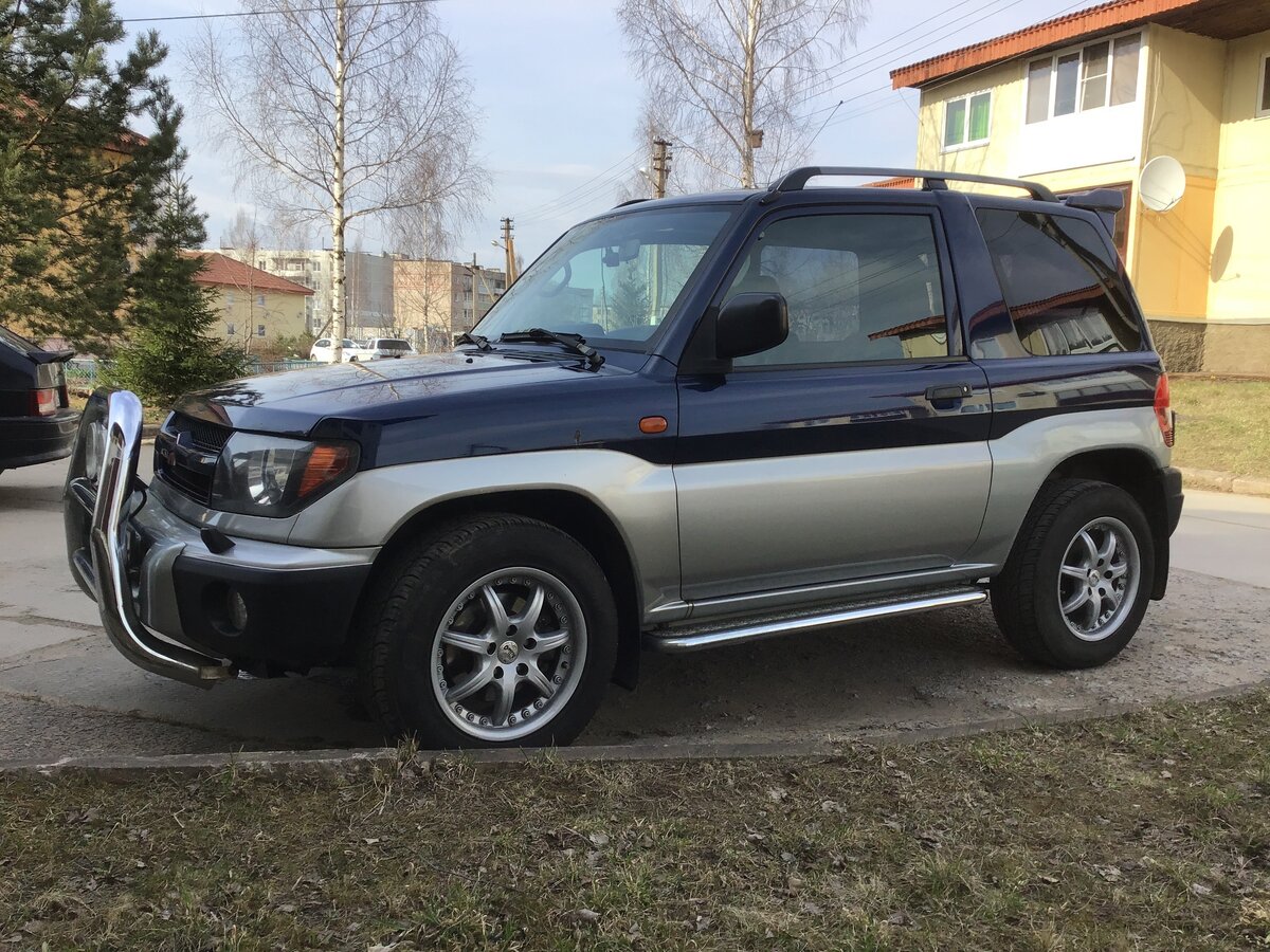 Митсубиси паджеро io 1999