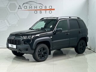 2024 Lada (ВАЗ) Niva I Рестайлинг (Travel), чёрный, 1569000 рублей, вид 1