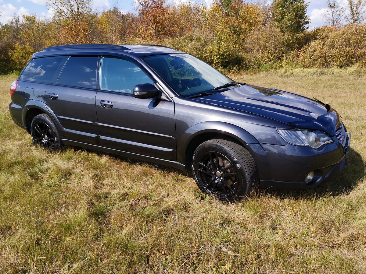 Что лучше аутбек или форестер - фото