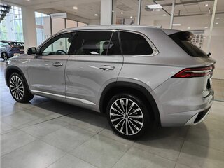 2026 Geely Monjaro I, серебристый, 5010590 рублей, вид 4