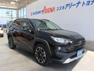 2021 Toyota RAV4 V (XA50), чёрный, 1888000 рублей, вид 1
