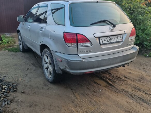 1998 Lexus RX 300 I, серебристый, 900000 рублей - вид 2