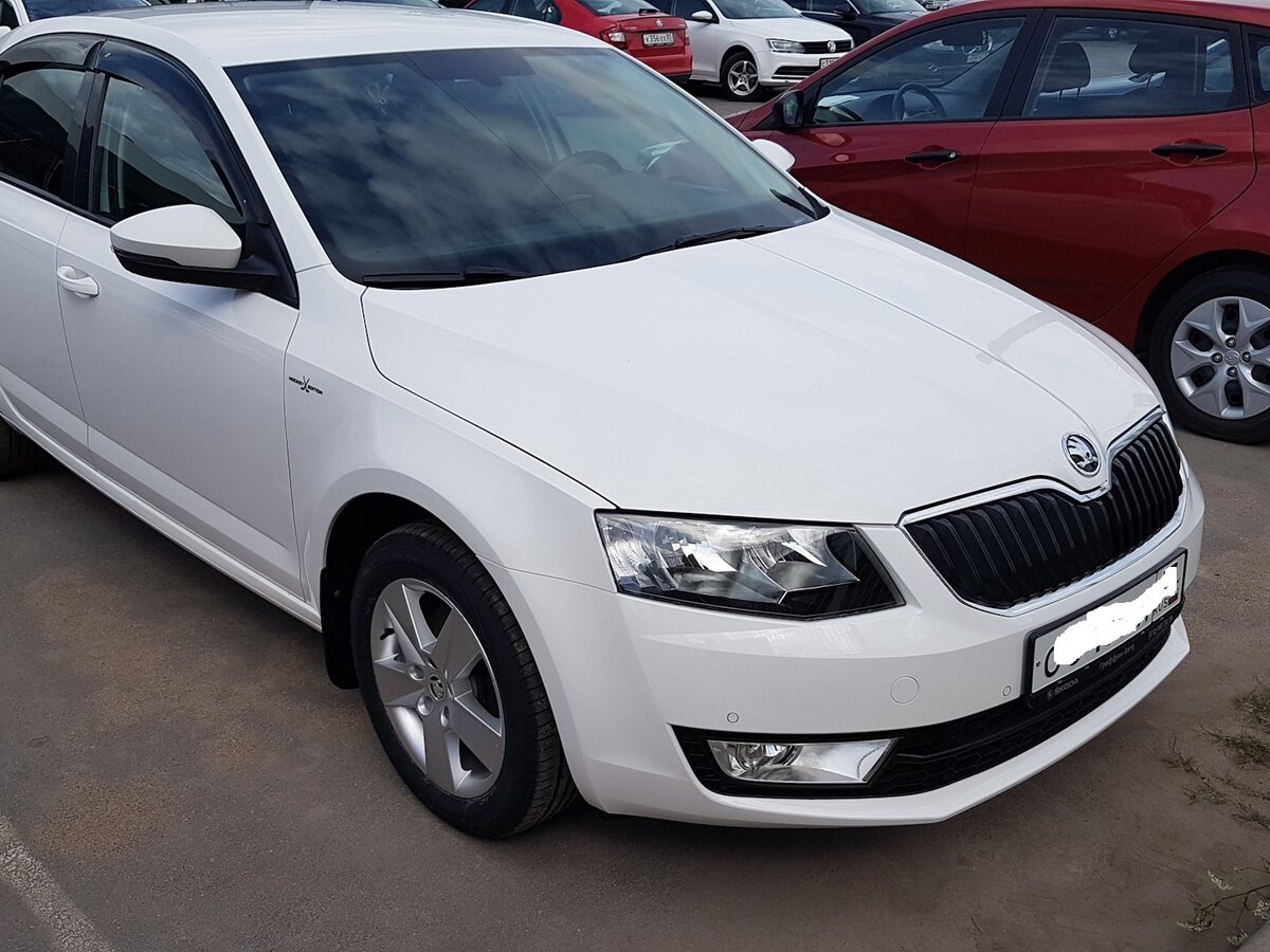 Skoda Octavia a7 белая