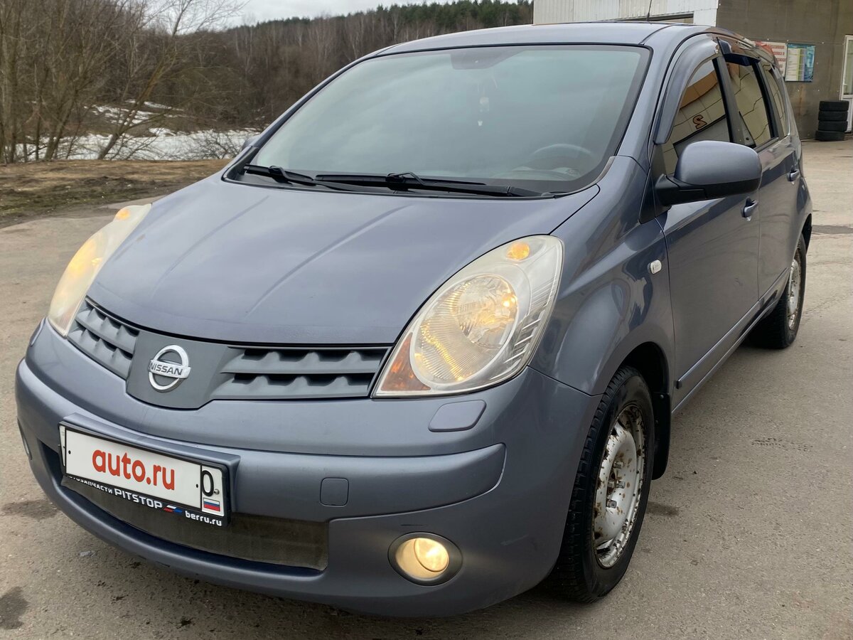 Купить б/у Nissan Note I 1.6 AT (110 л.с.) бензин автомат в Наро-Фоминске:  серый Ниссан Ноут I хэтчбек 5-дверный 2008 года по цене 800 000 рублей на  Авто.ру