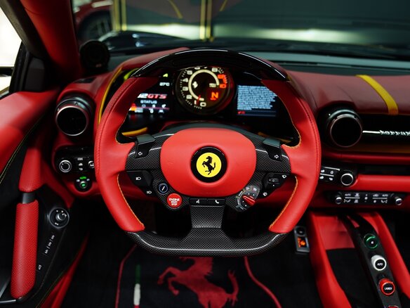 2022 Ferrari 812 GTS, чёрный - вид 10