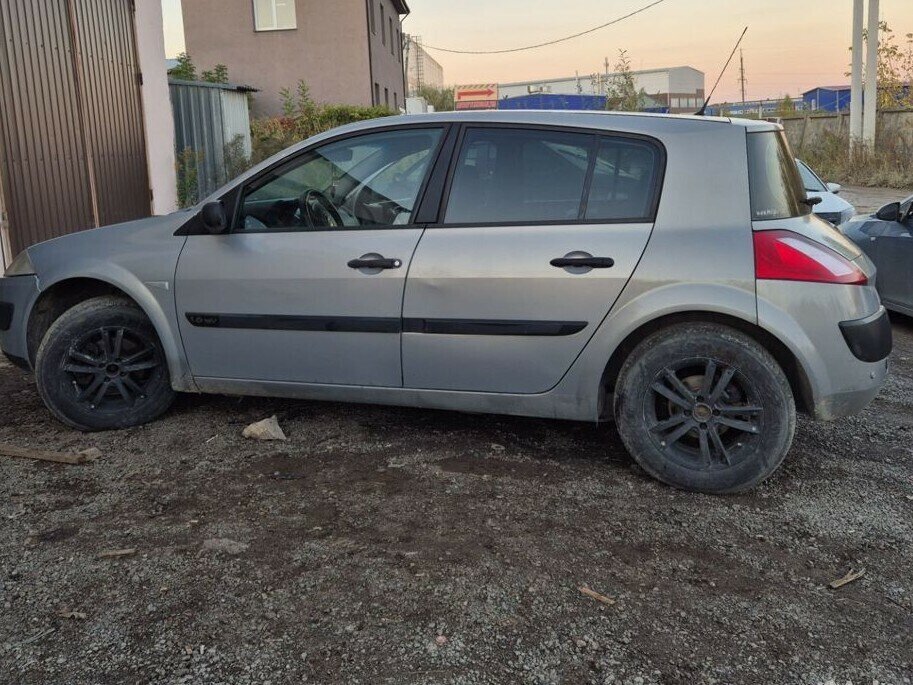 Купить б/у Renault Megane II 1.6 AT (115 л.с.) бензин автомат в Калуге ...