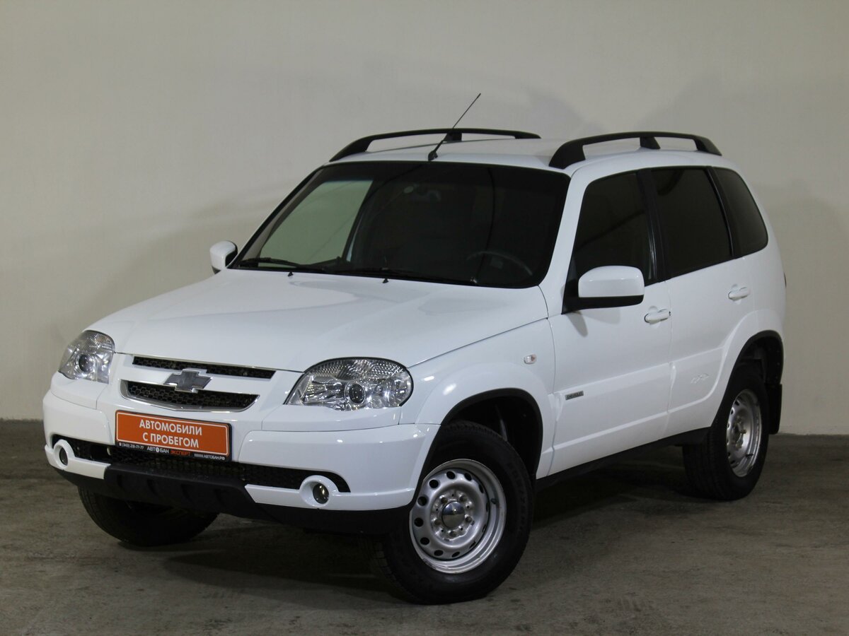 Купить б/у Chevrolet Niva I Рестайлинг 1.7 MT (80 л.с.) 4WD бензин механика в Ко