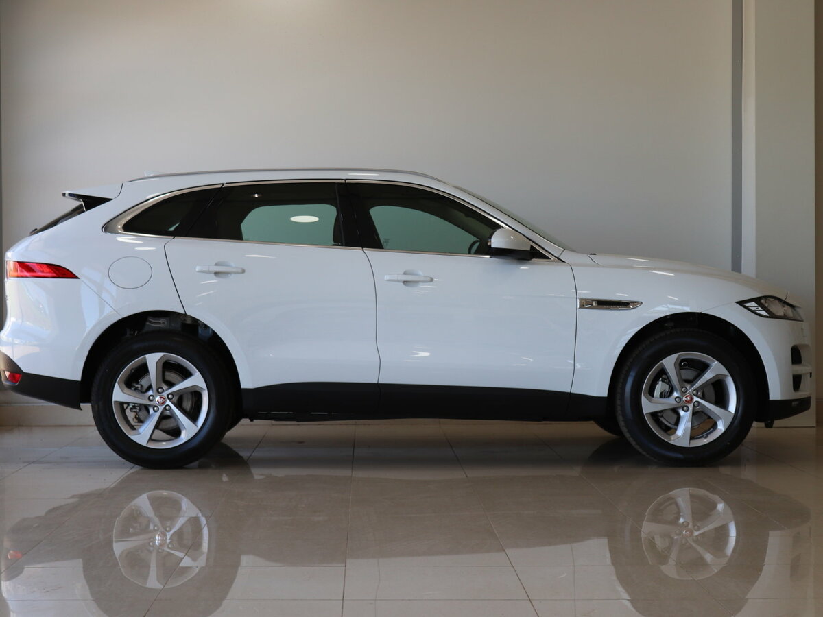 Jaguar f Pace Р±РµР»С‹Р№
