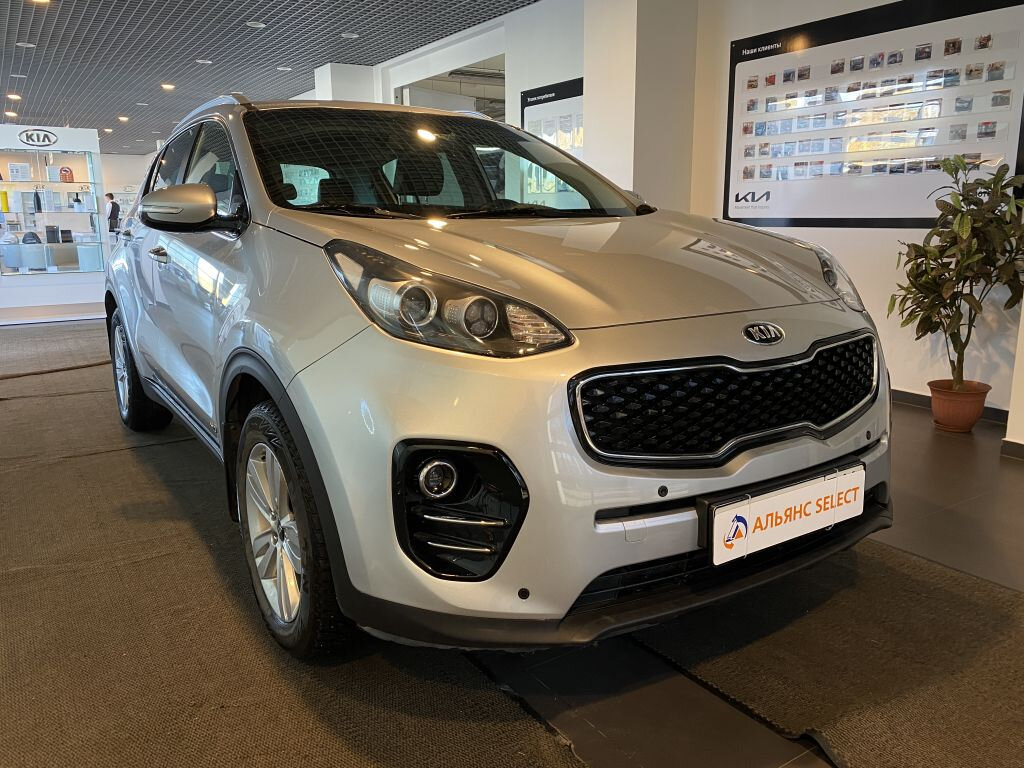Купить б/у Kia Sportage IV Рестайлинг 2.0 AT (150 л.с.) 4WD бензин ...