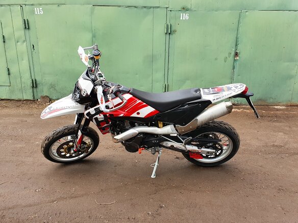 2008 Husqvarna SM 610, красный - вид 3