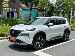2023 Nissan X-Trail IV, белый, 2630000 рублей, вид 1