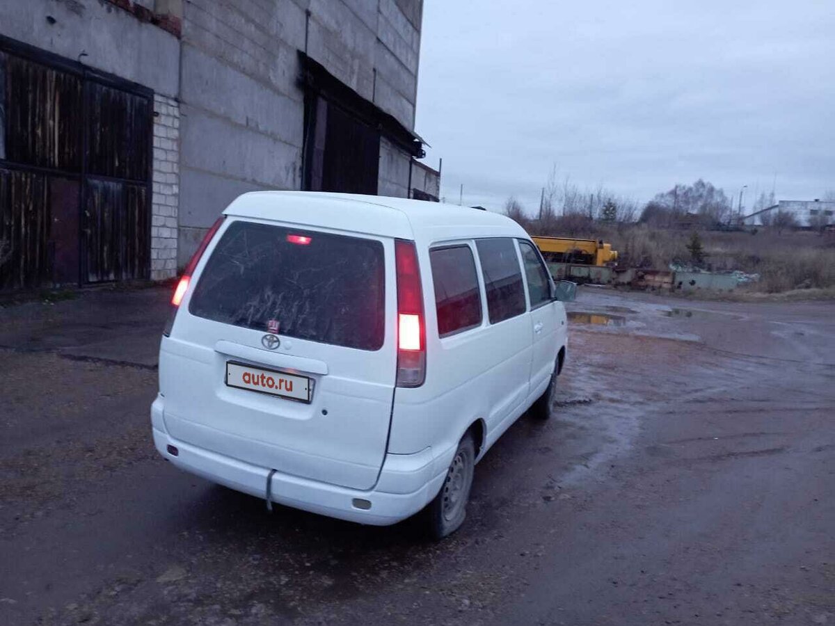 Toyota Town Ace 1999