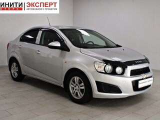 2013 Chevrolet Aveo II, серебристый, 669900 рублей, вид 1