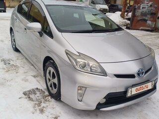 2012 Toyota Prius III Рестайлинг (XW30), серебристый, 1175000 рублей, вид 1