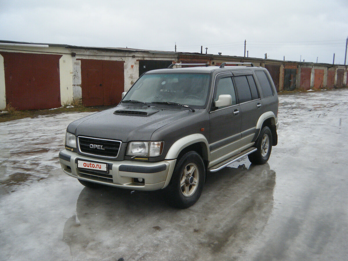 Opel Monterey 2000