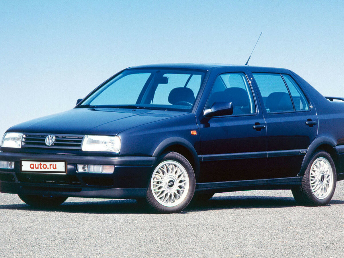 Седан Volkswagen Vento 1991-1998 1992 года, пробег 200 000 км, двигатель 2....