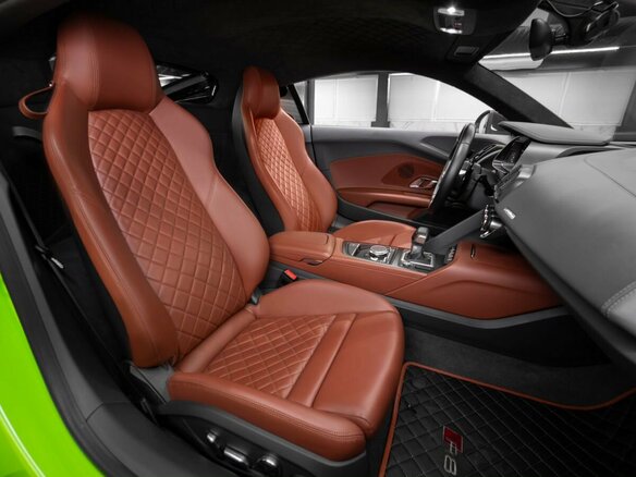 Купить б/у Audi R8 II (4S) V10 plus 5.2 AMT (610 л.с.) 4WD бензин робот ...