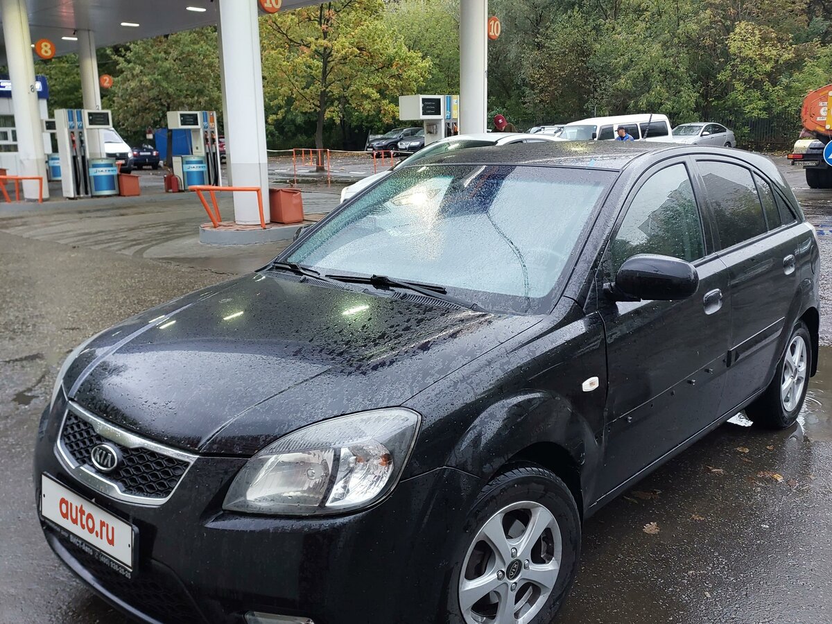 Купить б/у Kia Rio II Рестайлинг 1.4 AT (97 л.с.) бензин автомат в ...