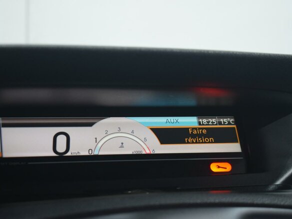 2010 Renault Scenic III, коричневый - вид 17