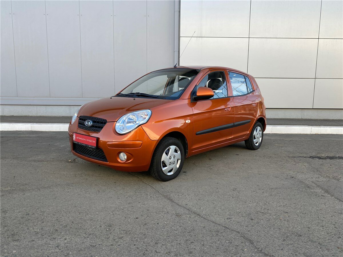 Kia Picanto оранжевая