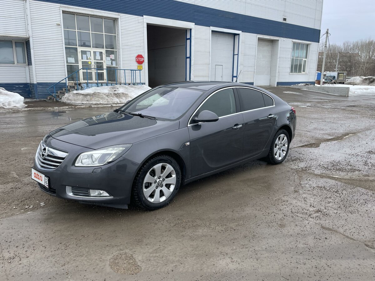 Opel Insignia 2011 Turbo 2 0