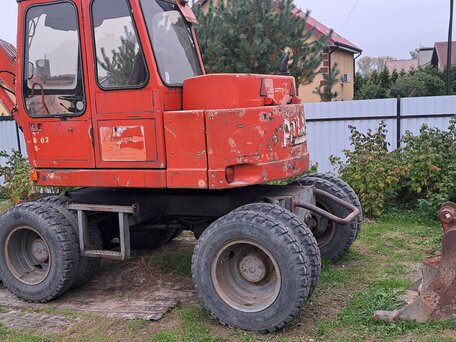 1992 Atlas Колёсные, красный, 990000 рублей, вид 4