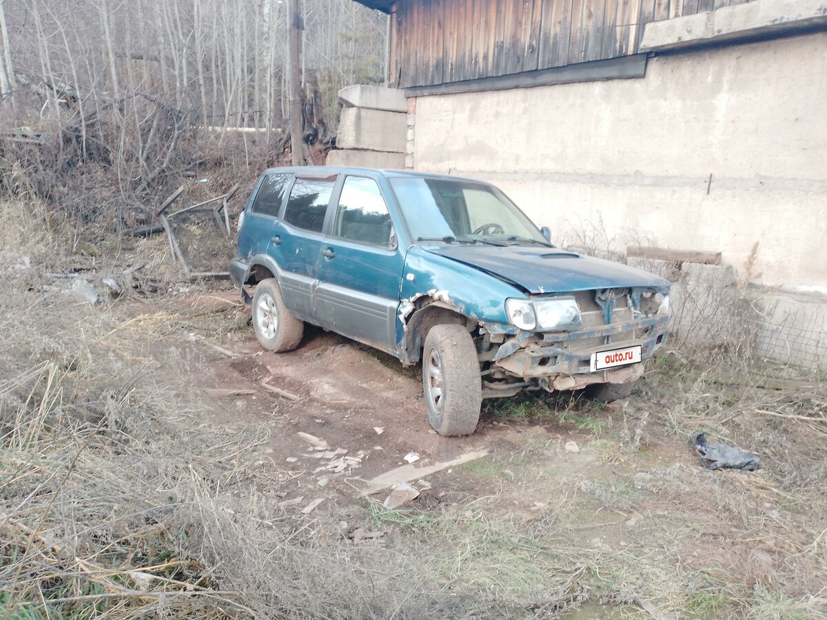 Купить б/у Nissan Terrano II Рестайлинг 2 2.4 MT (118 л.с.) 4WD бензин ...